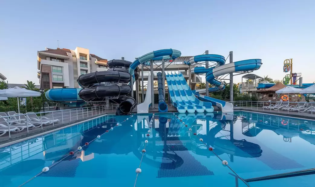 Kirman Belazur Resort & Spa