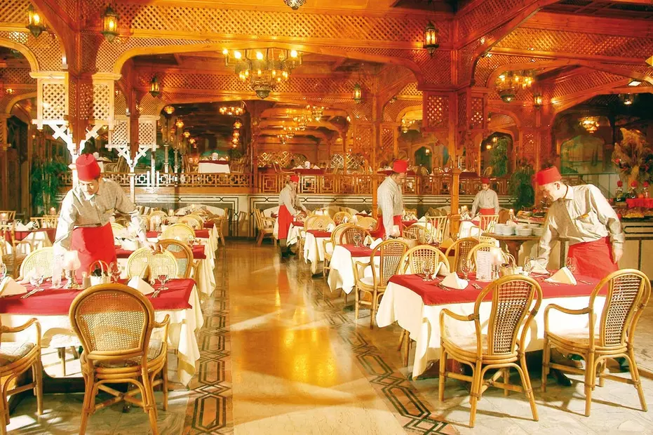 Grand Hotel