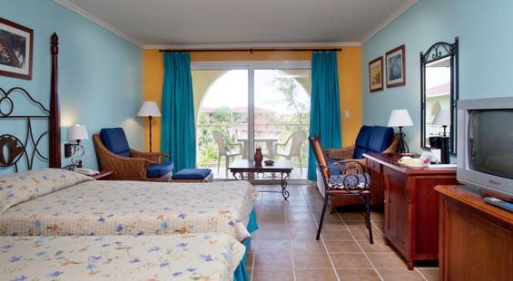 Memories Caribe Beach Resort (Adults Only 16+)