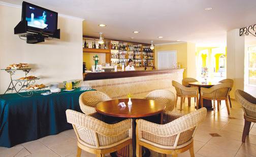 Memories Caribe Beach Resort (Adults Only 16+)