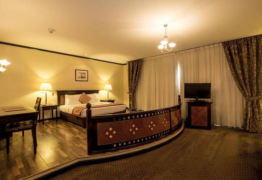 J5 Hotels Bur Dubai (Ex.Imperial Suites Dubai)