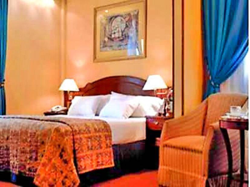 Claridge Hotel Dubai