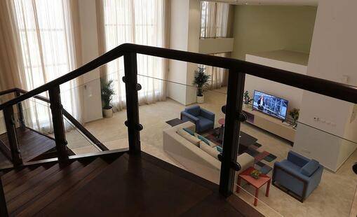 Ramada Hotel & Suite By Wyndham Jbr (Ex. Hawthorn Suites By Wyndham)
