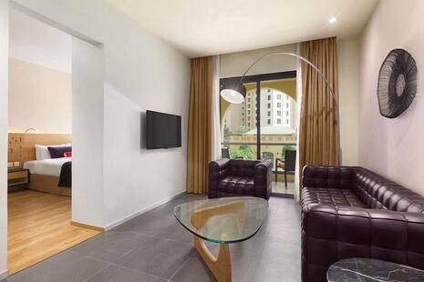 Ramada Hotel & Suite By Wyndham Jbr (Ex. Hawthorn Suites By Wyndham)