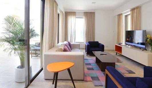Ramada Hotel & Suite By Wyndham Jbr (Ex. Hawthorn Suites By Wyndham)