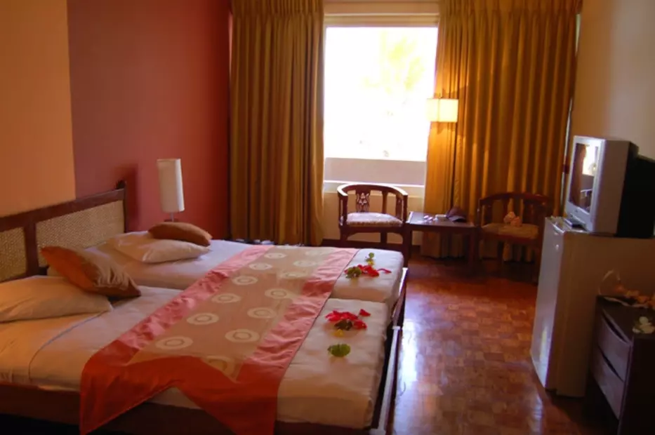 Palm Village Hotel