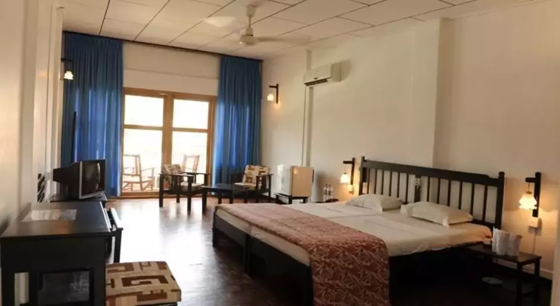Golden Star Beach Hotel