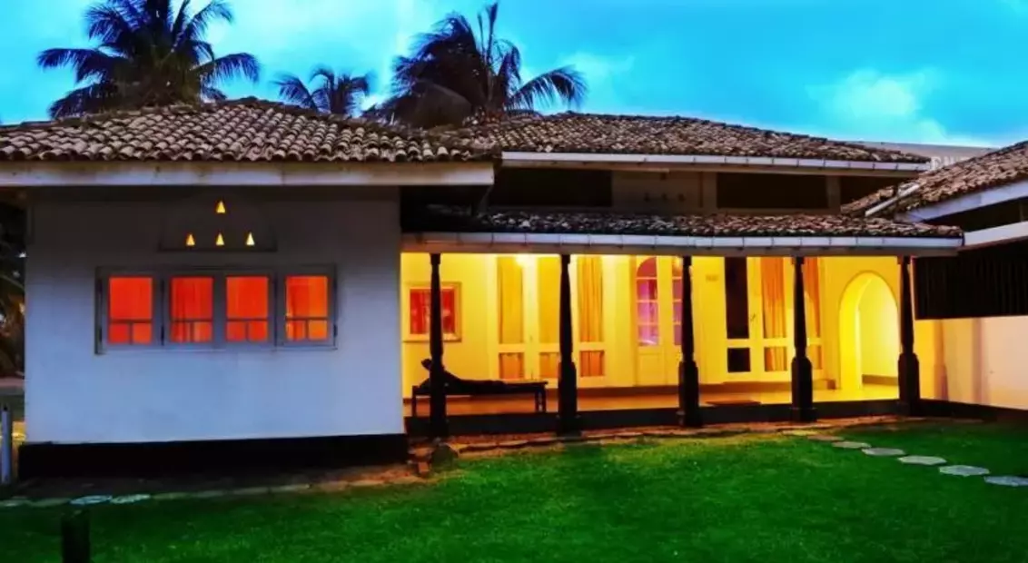 Golden Star Beach Hotel