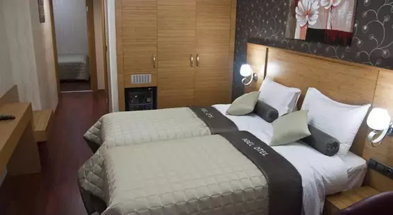 Abel Hotel