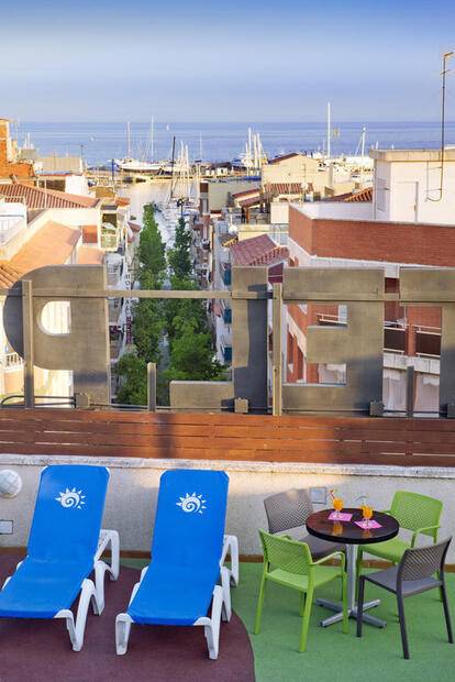 Port Eugeni Hotel