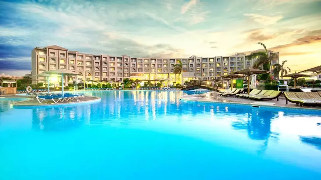 Caesar Palace Hotel And Aqua Park (Ex.Mirage Aqua Park And Spa)