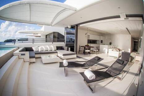 Kata Rocks Resort & Residences