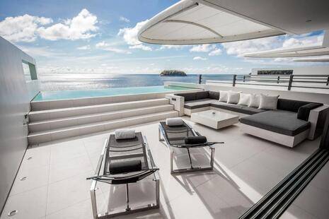 Kata Rocks Resort & Residences