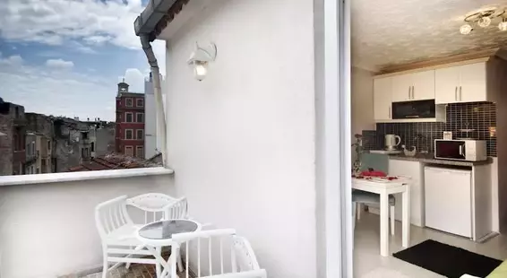 Lemon Residence