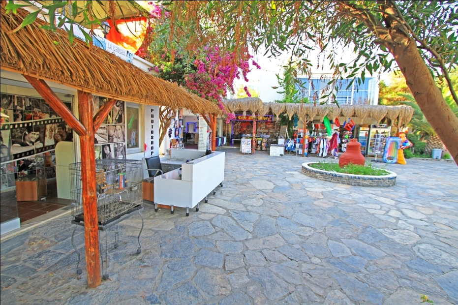 Club Rexene Resort