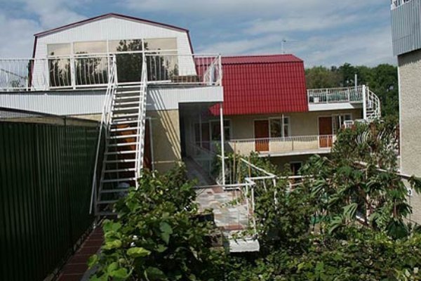 Отель Испанский Дворик