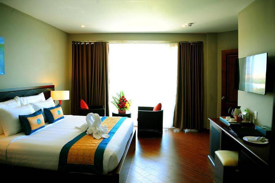 Sandunes Beach Resort