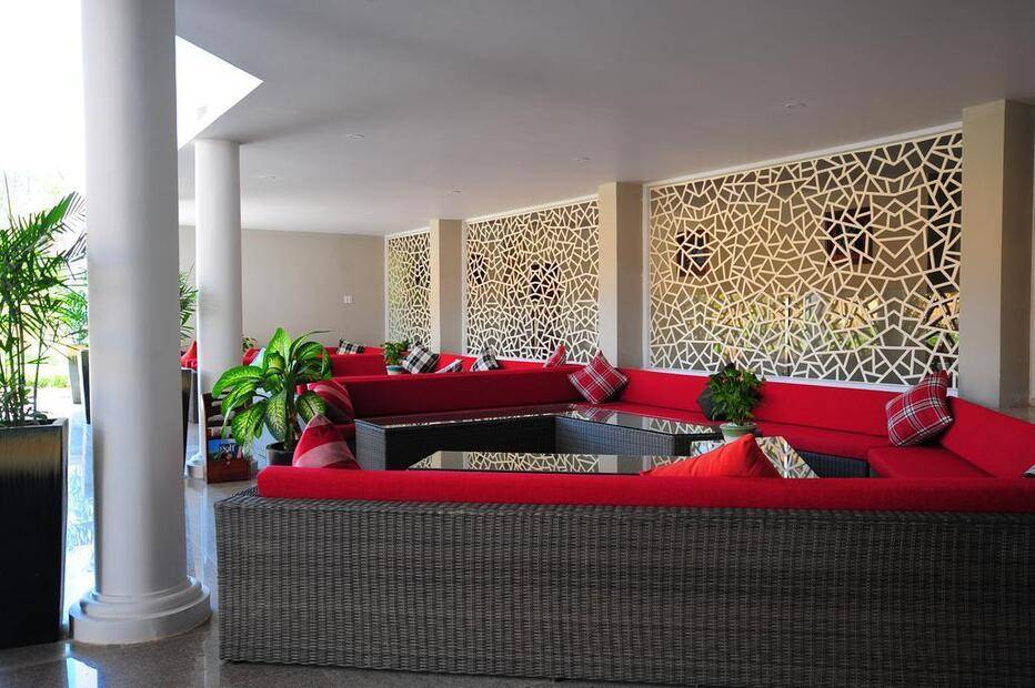 Sandunes Beach Resort