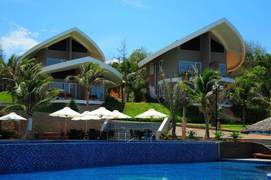 Sandunes Beach Resort