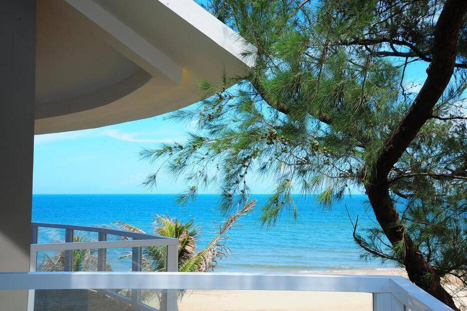 Sandunes Beach Resort