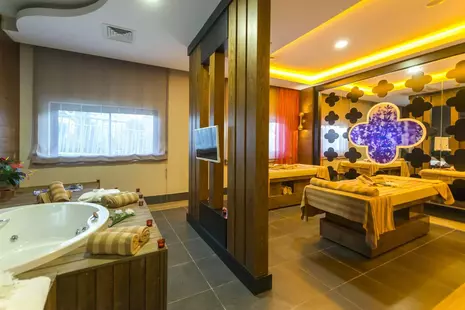 Diamond Premium Hotel & Spa