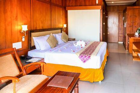 Poovar Island Resort
