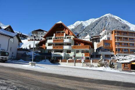 Alpenhof Hotel