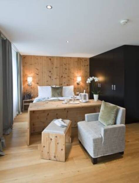 Adula Hotel