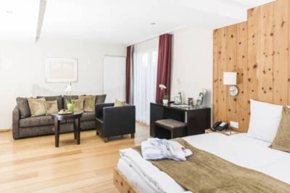 Adula Hotel
