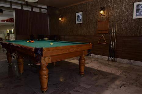 Bomo Regineh Hotel