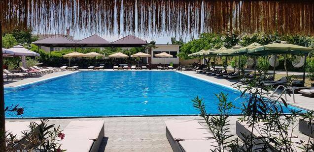 Cross Resort Hotel