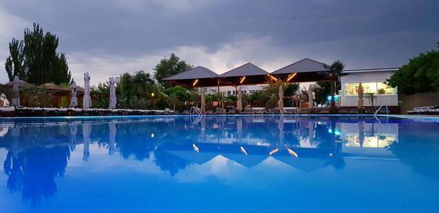 Cross Resort Hotel