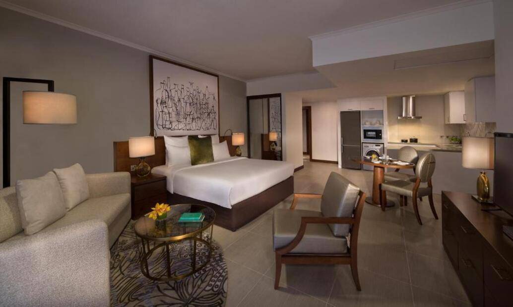 Pullman Dubai Creek City Centre Residences