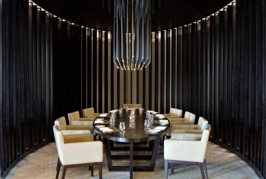 Pullman Dubai Creek City Centre Residences