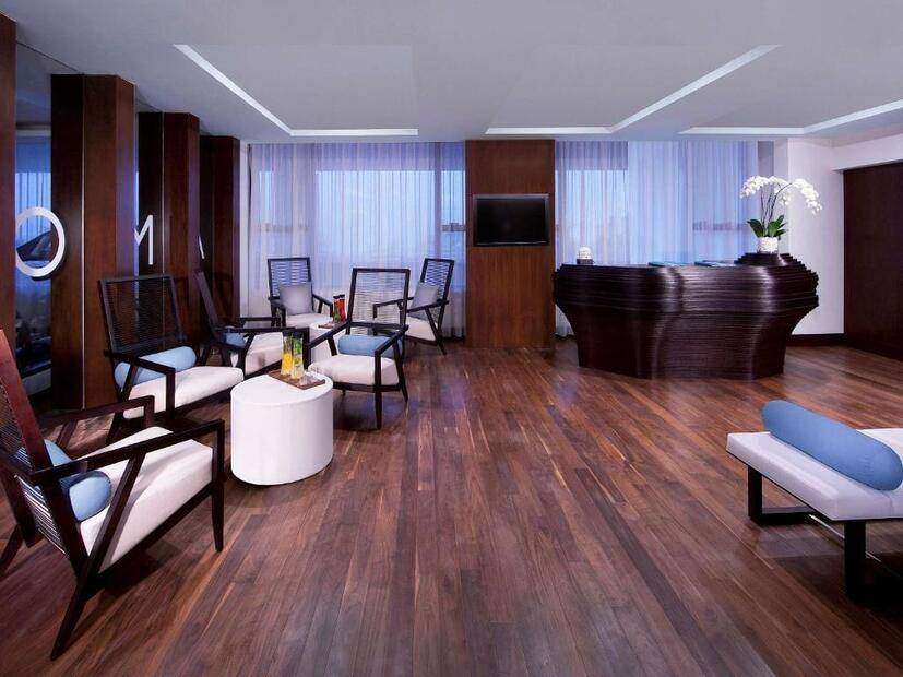 Pullman Dubai Creek City Centre Residences