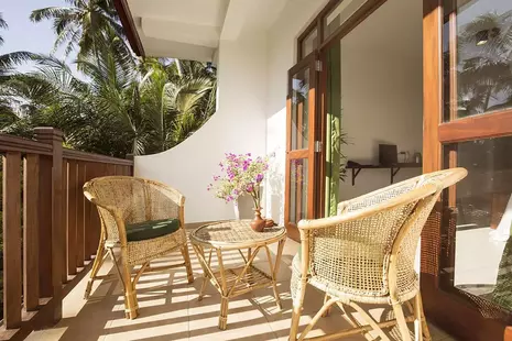 Rockside Beach Resort