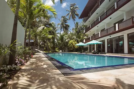Rockside Beach Resort