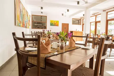 Rockside Beach Resort