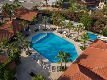 Club Akman Beach Hotel