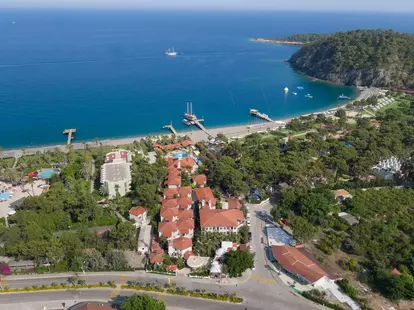 Club Akman Beach Hotel