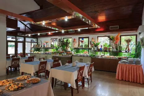 Club Akman Beach Hotel
