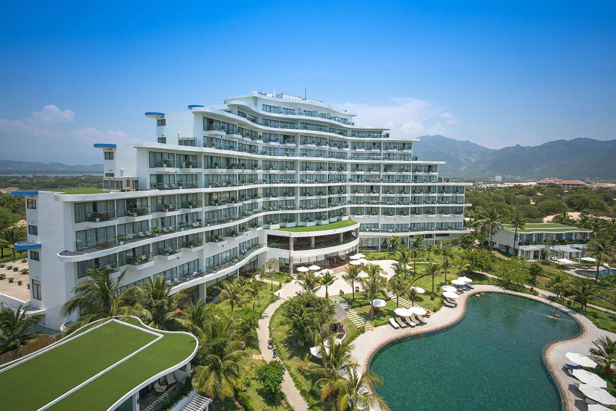 Cam Ranh Riviera Resort Spa