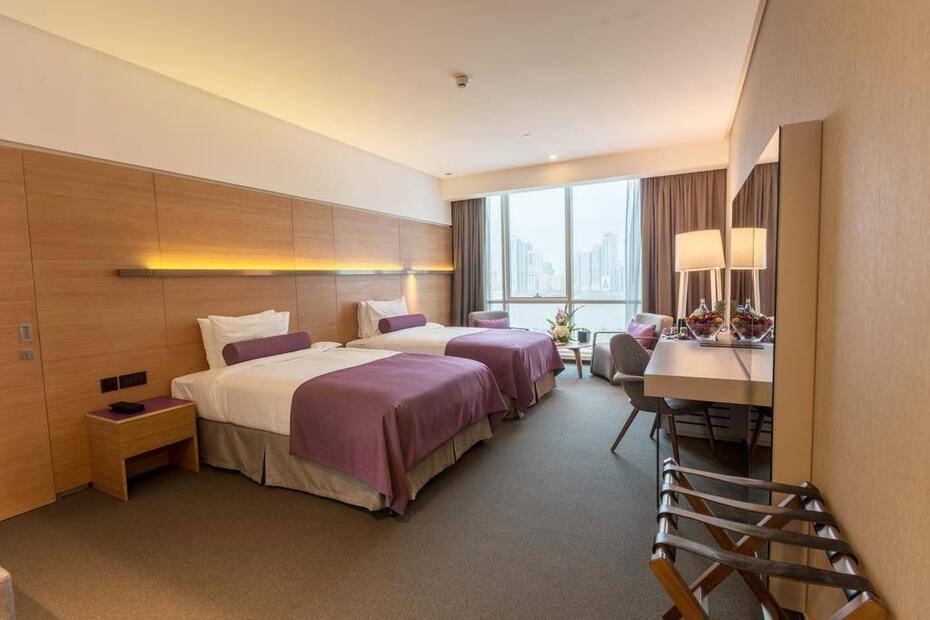 The Act Hotel Sharjah (Ex.Royal Tulip The Act)