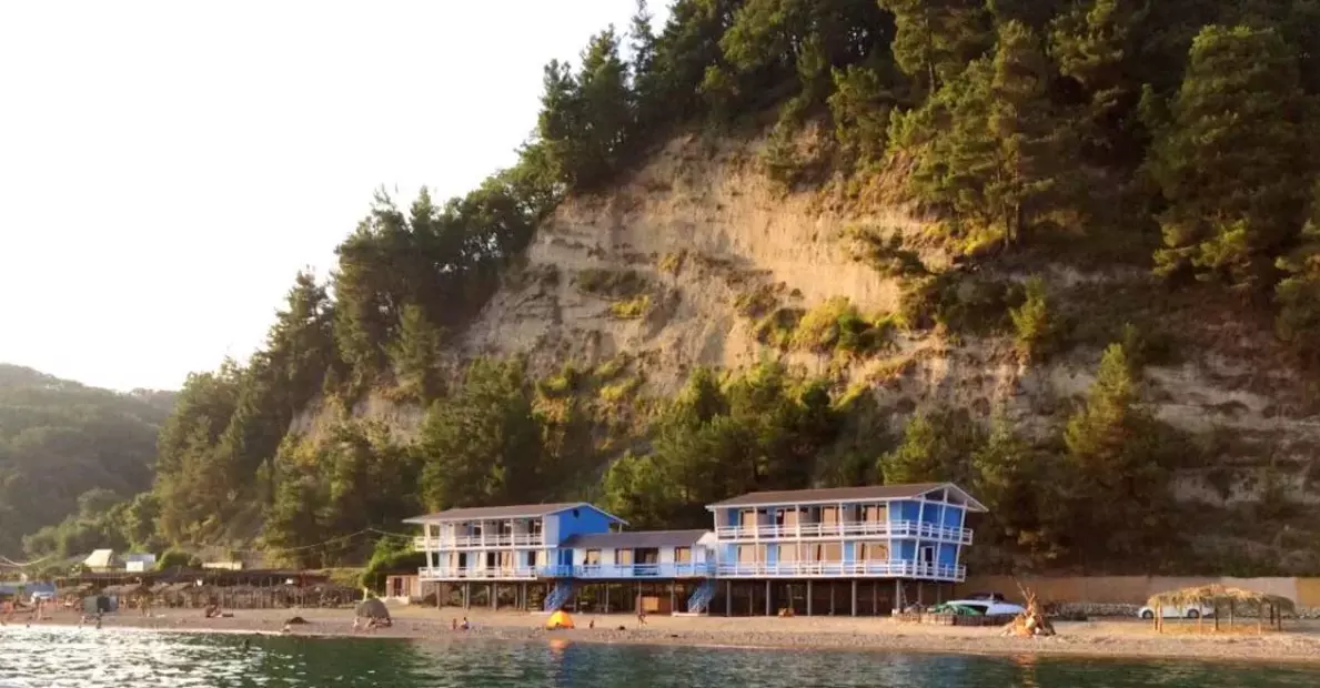 Captain Black Hotel (Капитан Блэк)
