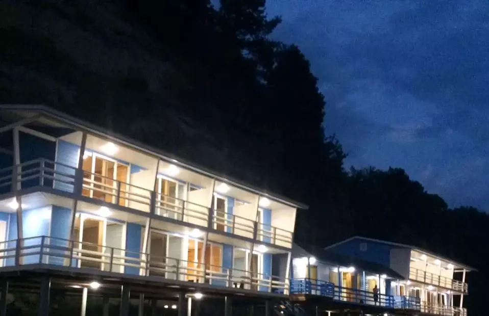 Captain Black Hotel (Капитан Блэк)