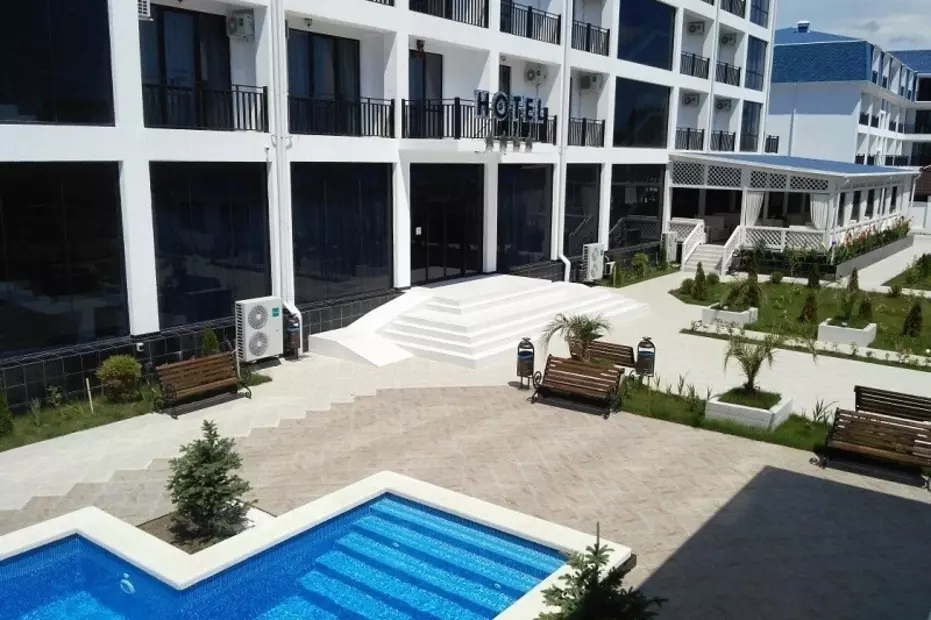 Paradise Beach Hotel
