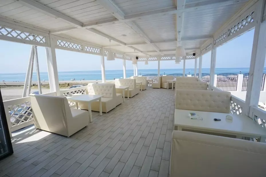 Paradise Beach Hotel