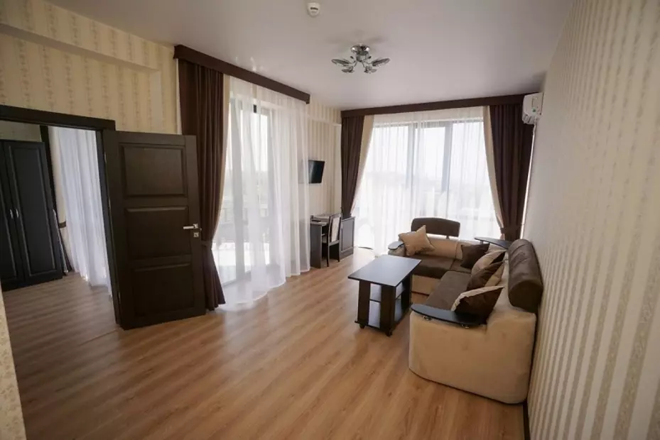 Paradise Beach Hotel