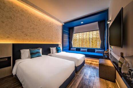 Clover Hotel Patong ( Ex. Surf Hotel Patong )