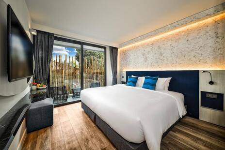 Clover Hotel Patong ( Ex. Surf Hotel Patong )